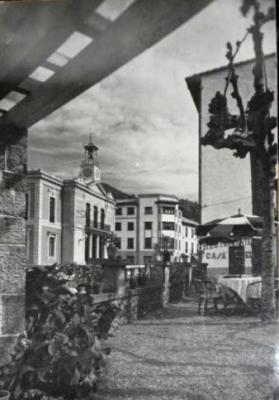 Ayuntamiento visto desde la terraza del Eladia. Cangas de Onis