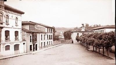 Plaza del cañón , Arriondas