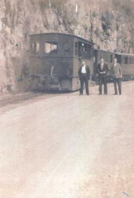 La Morca ,y el tranvia de camino a Covadonga